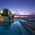 piscina-notte